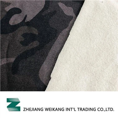 Pencetakan Camo Di Bawah Tanah Padat Aop Regular Fleece